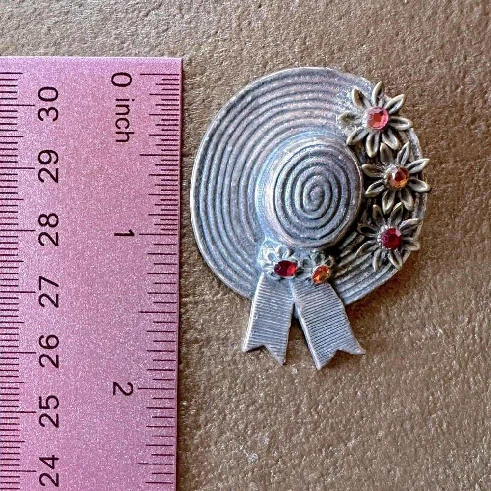 Vintage Gardeners Hat Flower Garden Brooch Pin Red, Yellow & Pink Rhinestones - Picture 4 of 10